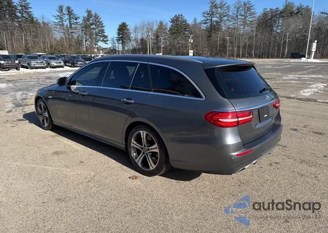 2017 Mercedes-Benz E 400 4Matic z USA, uszkodzony, nr VIN WDDZH6GB9HA239374